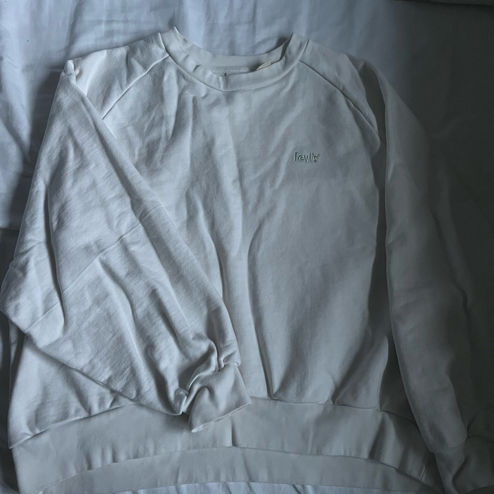 Levi’s sweatshirt